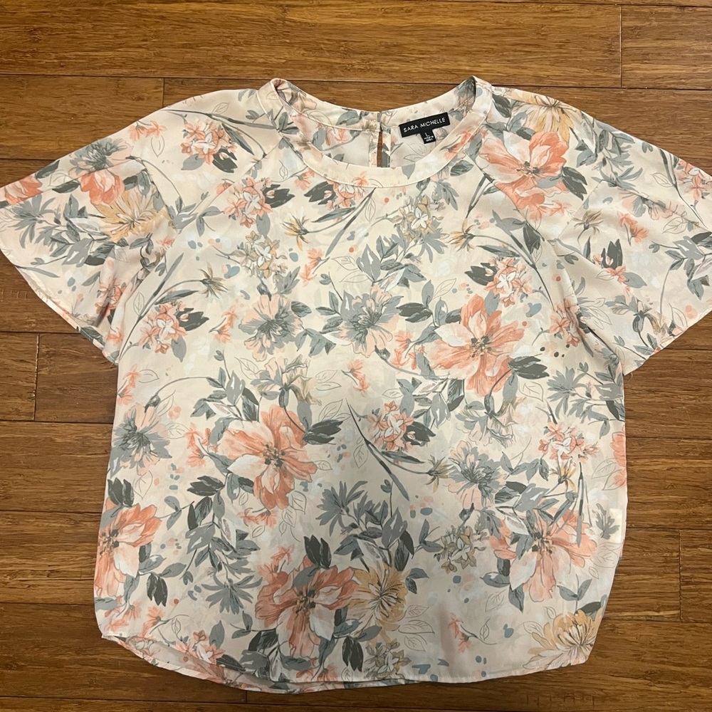 Sara Michelle White and Orange Blouse with Peter Pan Collar and Short Sleeves